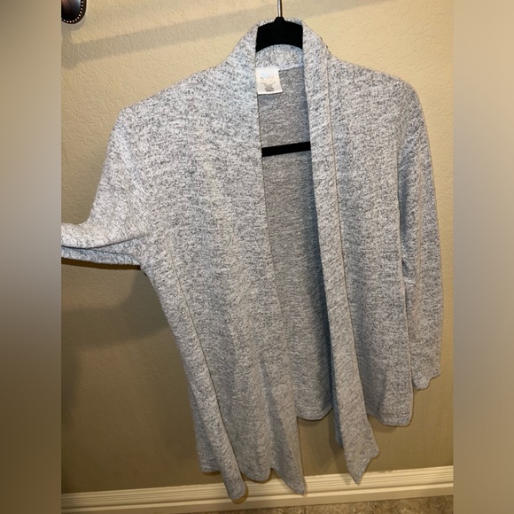 Gray flyaway cardigan - Picture 2 of 8